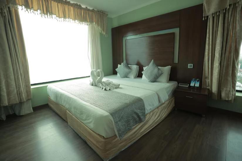 The Quilon Beach Hotel And Convention Center Kollam Exterior photo