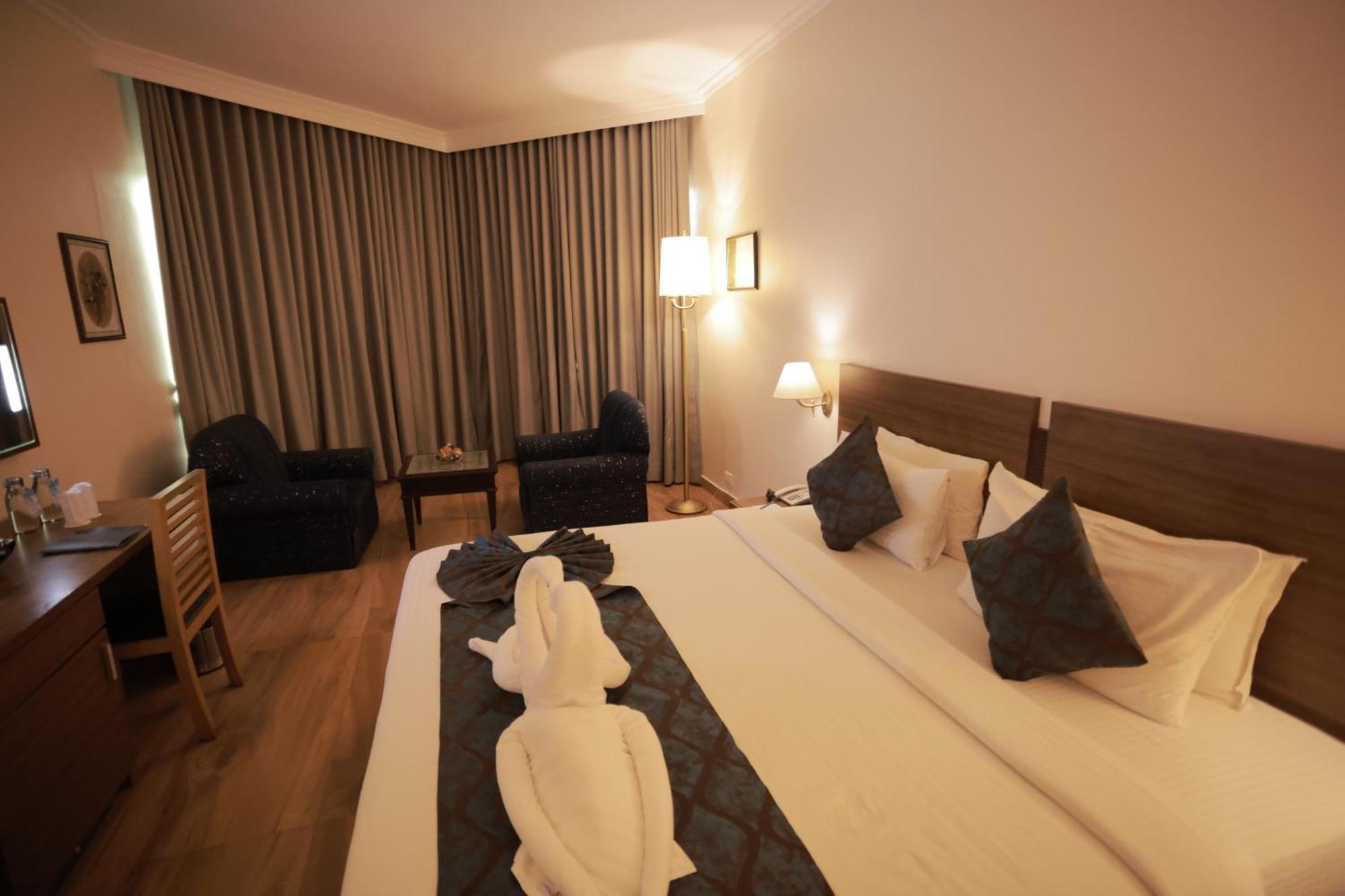 The Quilon Beach Hotel And Convention Center Kollam Exterior photo