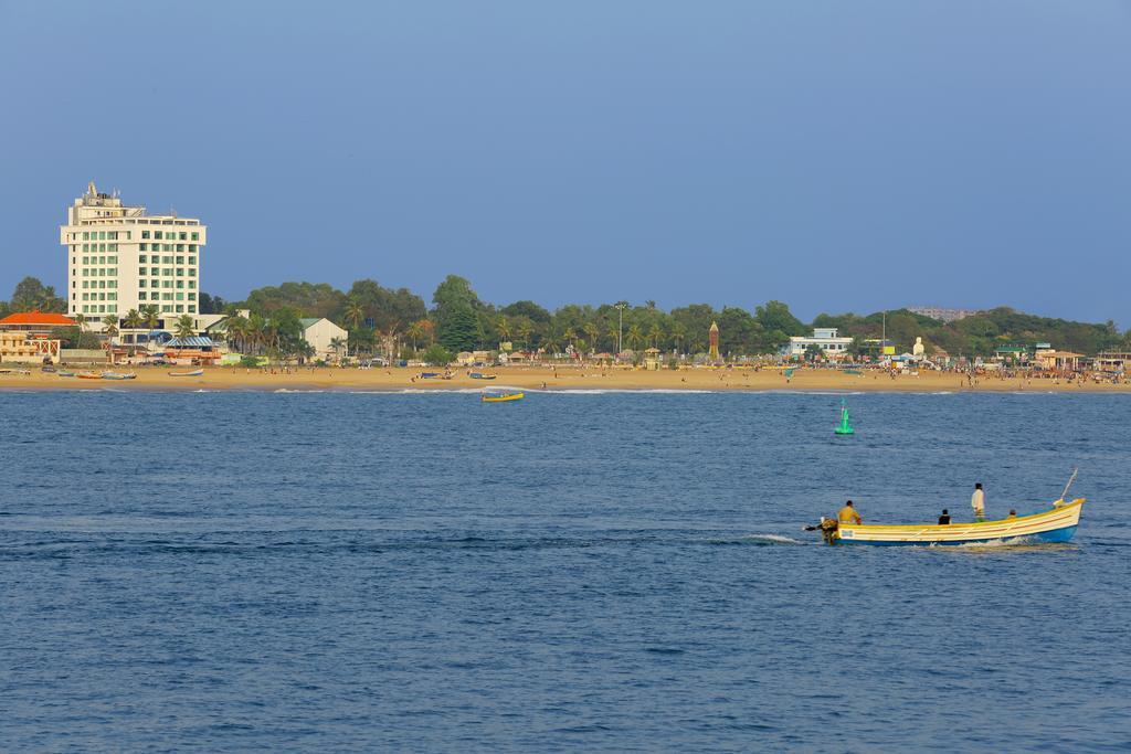 The Quilon Beach Hotel And Convention Center Kollam Exterior photo